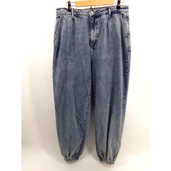 NWT Boohoo Blue Acid Wash Elastic Cuffed Women's Blue Denim Size 10 (34X29) - Picture 2 of 12